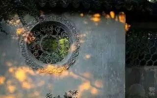 在安静中不慌不忙地刚强_在安静中，不慌不忙地坚强_安静的坚强