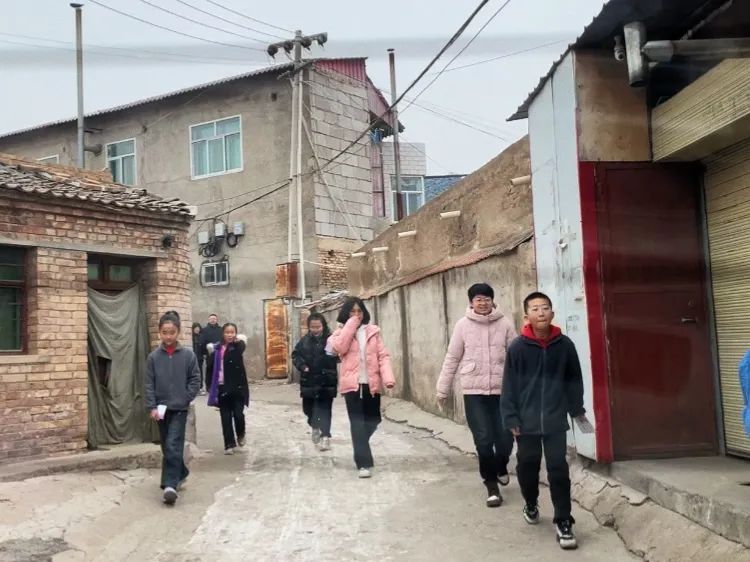 那些不能告诉大人的事_大人可以说谎吗_大人的话能不能信