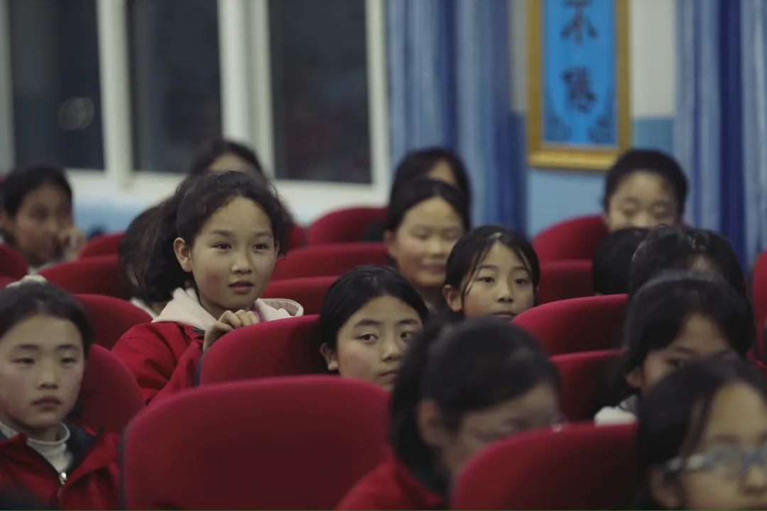 那些不能告诉大人的事_大人可以说谎吗_大人的话能不能信