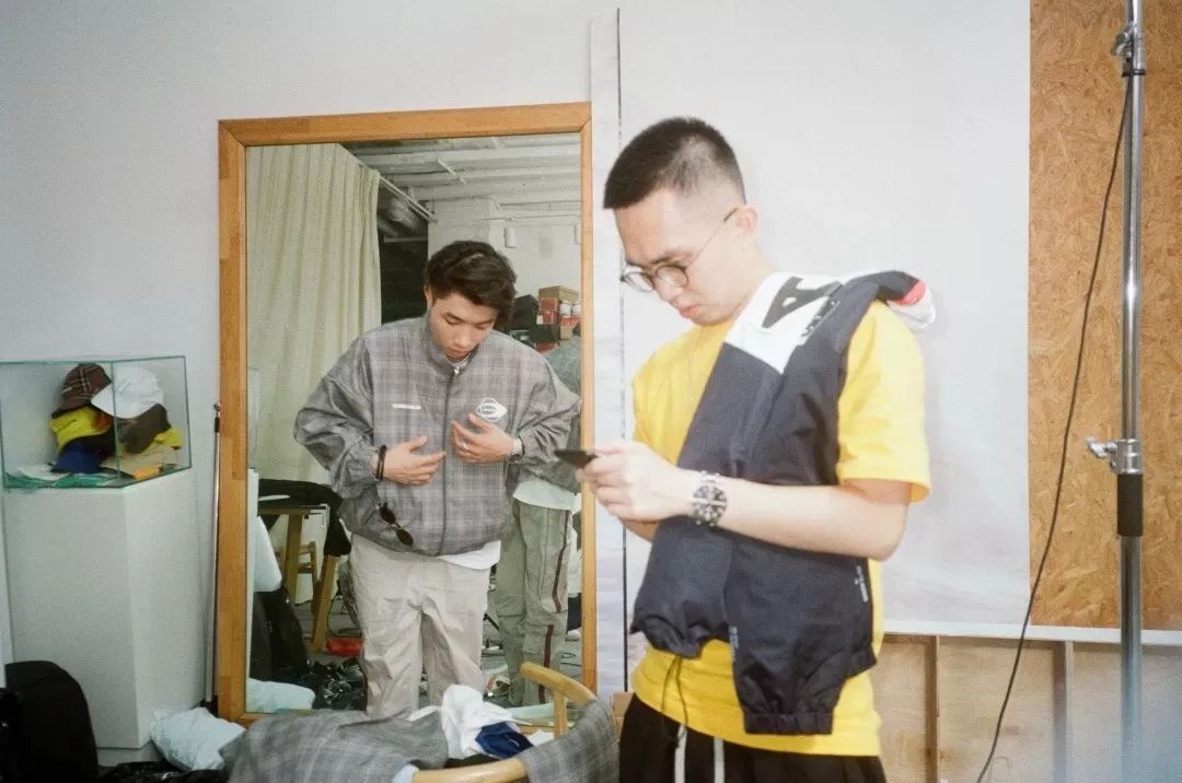 赚钱搬到市中心什么歌_搬到赚钱想要中心市场怎么办_我想要赚钱搬到市中心