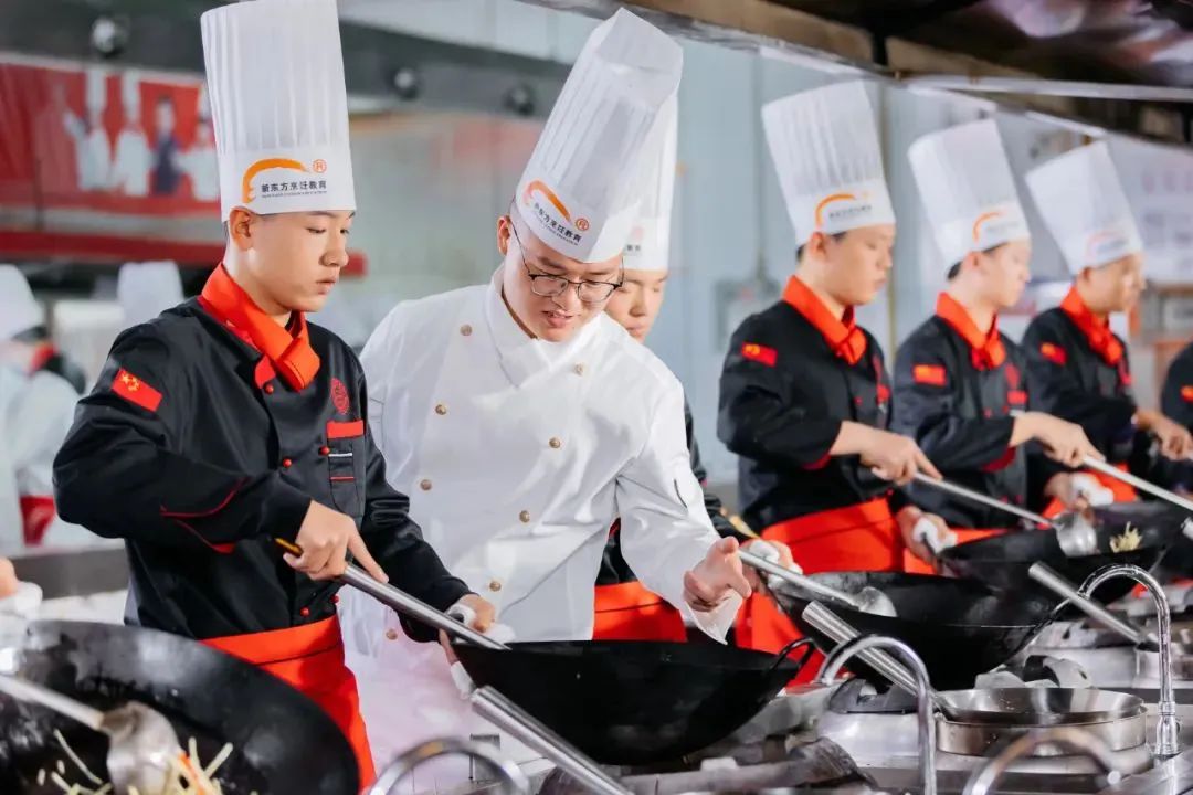 厨师培训排名学校有哪些_厨师培训学校排名_厨师培训哪家学校强