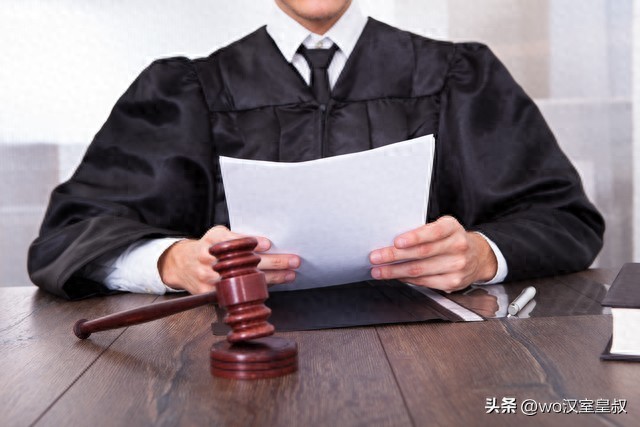 没有学历可以当律师吗_法律职业资格证书申请_律师执业流程
