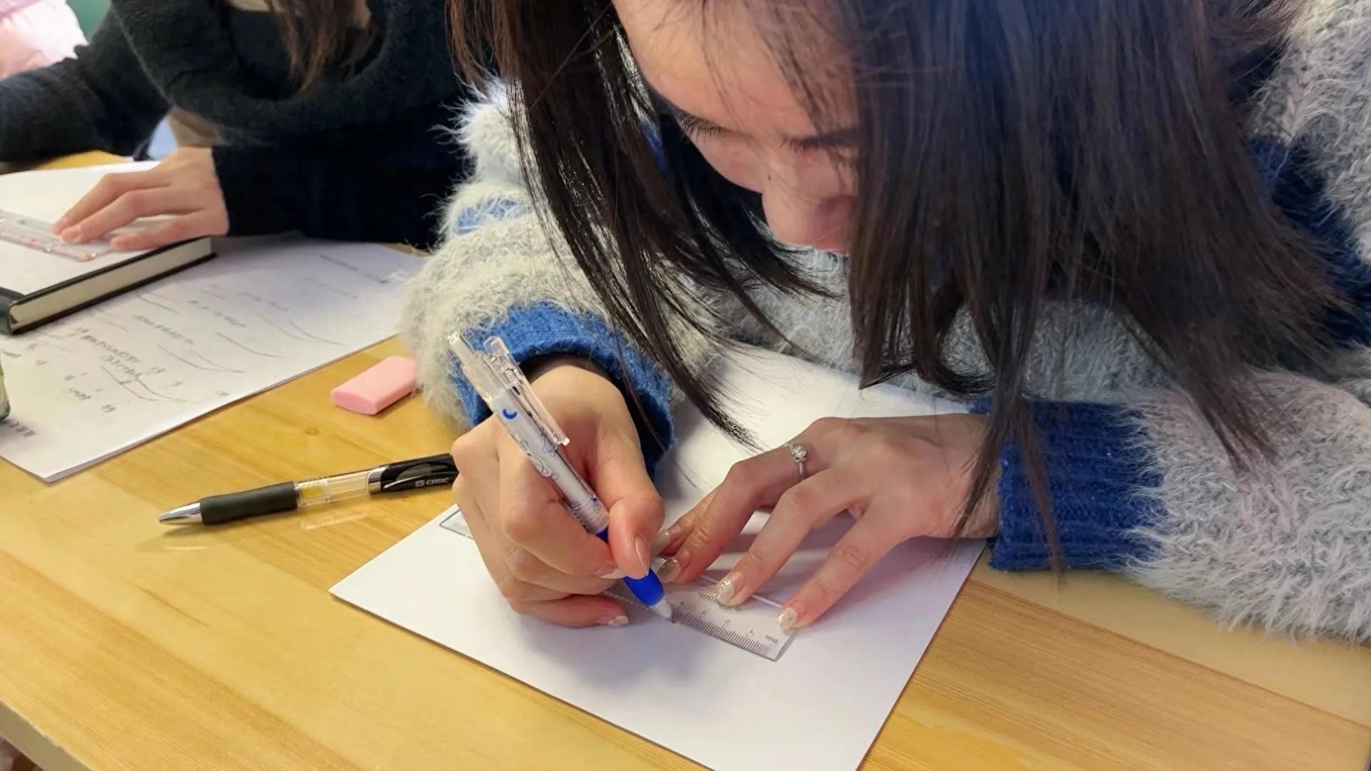 30岁女性微整培训入门_微整针剂课程学习_去微整培训班学完想开店