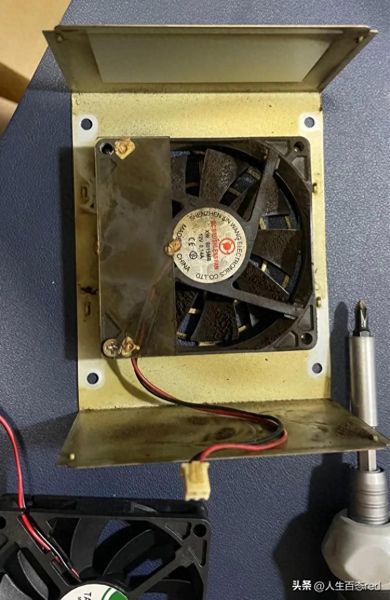 itx电源风扇调速改装_新电脑电源风扇声音大_itx主机电源噪音改造