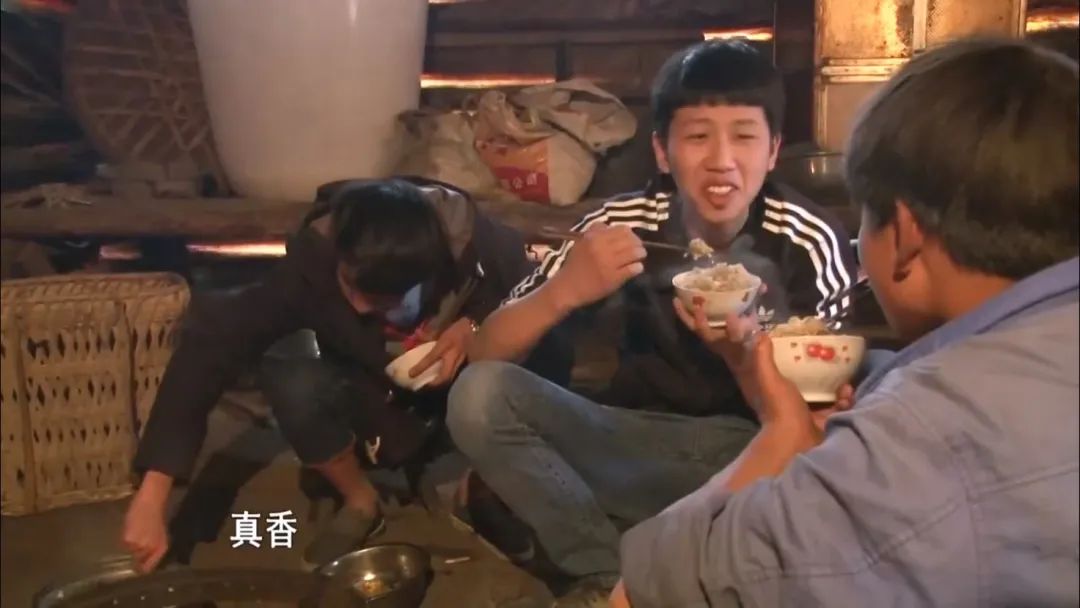 变形计没有爸妈的女孩是哪一期_变形计 叛逆少年 教育 改造效果