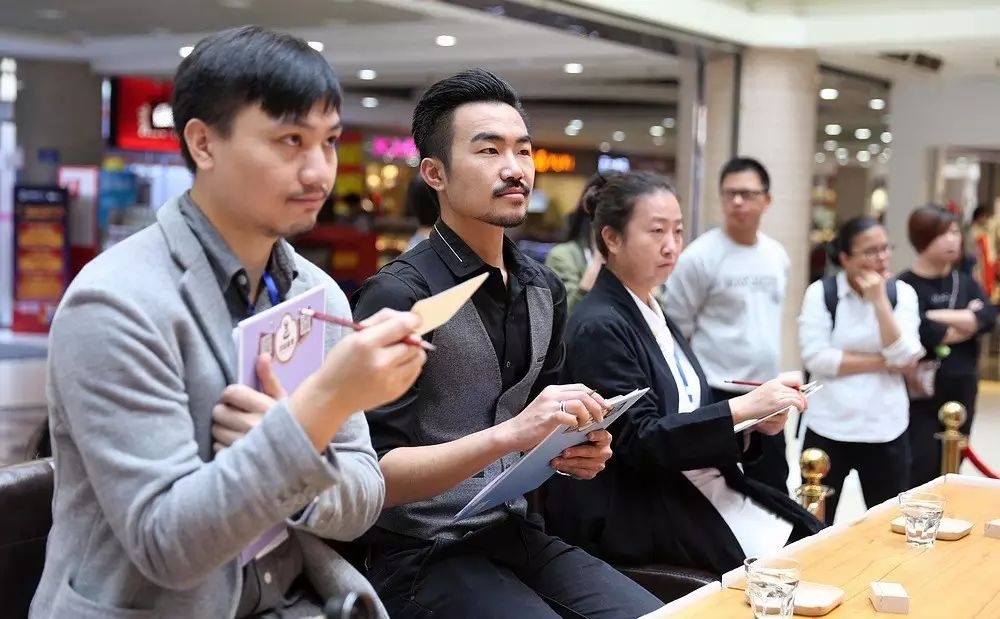  咖啡师到评委转型 _咖啡行业从业经验 _咖啡培训师有什么要求