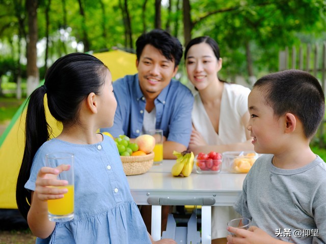 父母德行对孩子影响_父母尊重孩子的议论文_塑造孩子价值观的德行