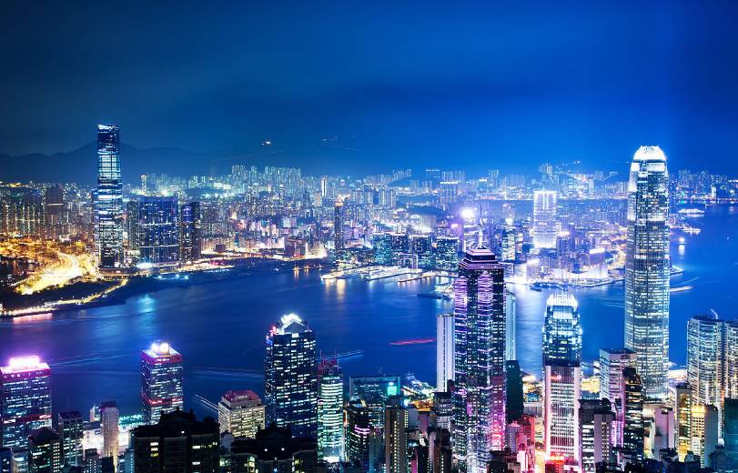 国庆香港奶粉抢购_为什么内地人要抢着去香港买奶粉_香港购物体验