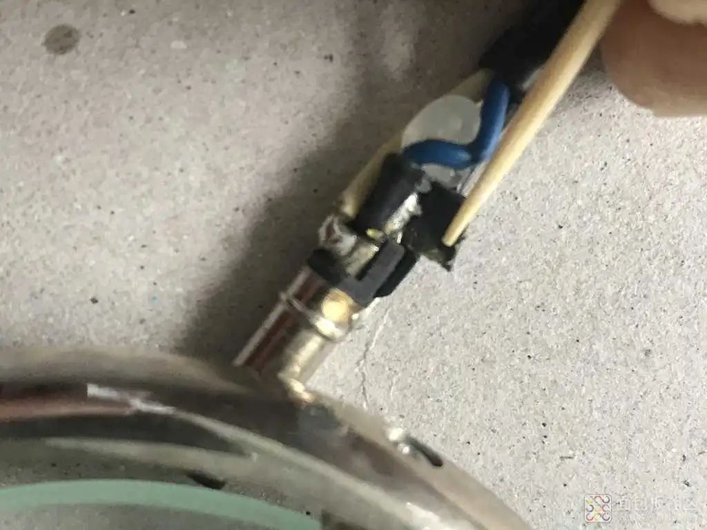 Dell笔记本电脑电池续航问题_电脑电源适配器能修吗?_Dell便携式计算机电源适配器故障修复
