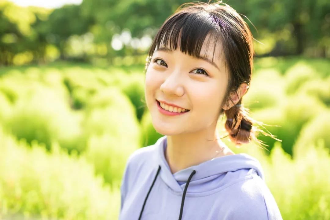 诗词改变气质高雅_劝人不要烦恼的诗句_诗词安慰孤独灵魂