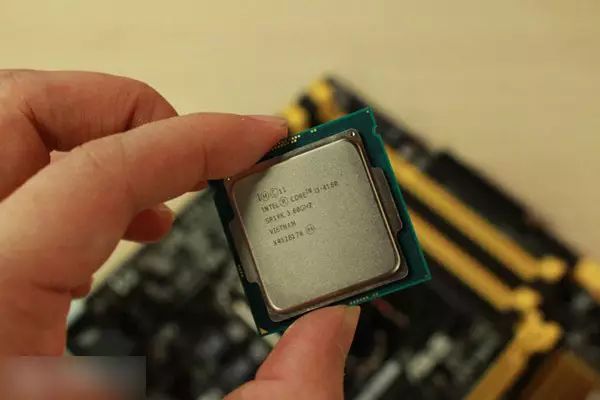 高性能台式机组装配置清单_i3 4160 GTX960装机全过程_DIY电脑组装教程