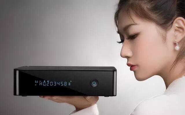 机械和固态硬盘一起用_固态硬盘与机械硬盘区别_机械硬盘构造组成