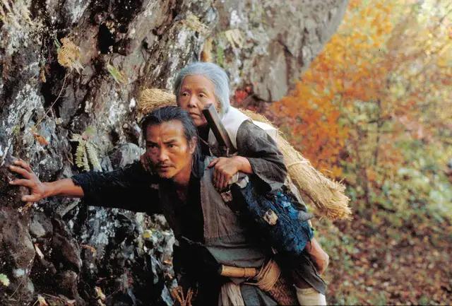 保姆杀害雇主_保姆上班3天为早拿钱毒杀老人_保姆杀害雇主视频