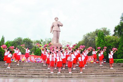 雷锋精神 传承 时代价值_雷锋离开的日子心得体会得