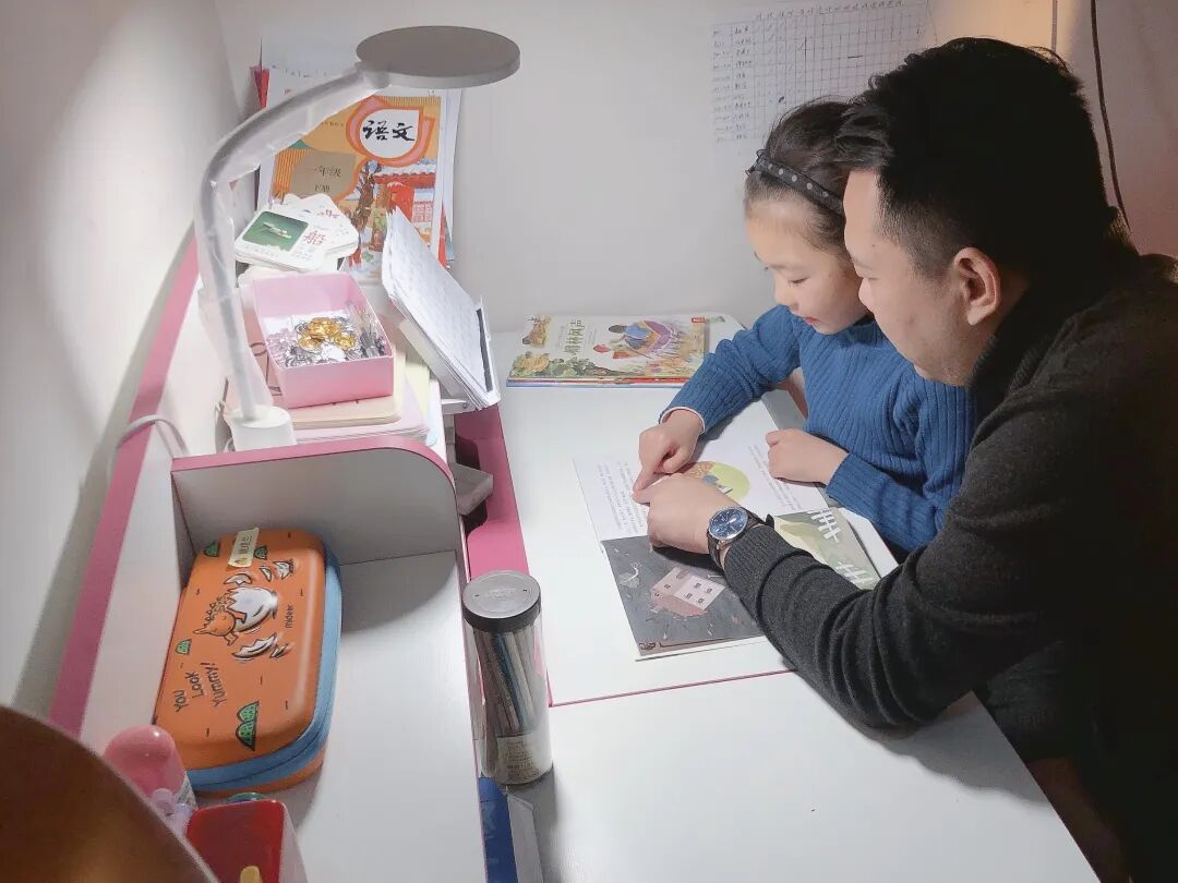 一年级寒假阅读活动_一年级读书计划表图片_一年级学生阅读心得