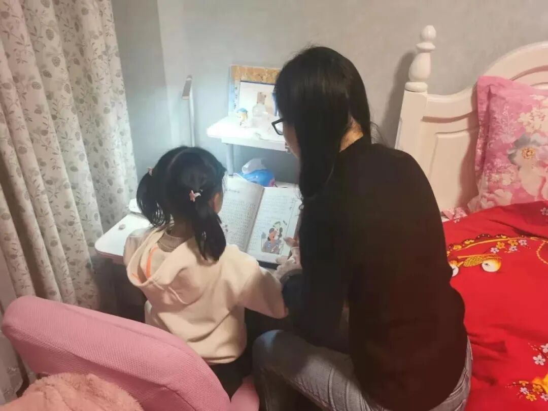 一年级学生阅读心得_一年级寒假阅读活动_一年级读书计划表图片