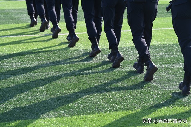 成为警察的多种途径_考特警需要什么条件_警校与社会招考区别