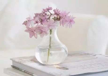 做一个有坚强信念的人_内心坚韧的力量_人生低谷如何走出