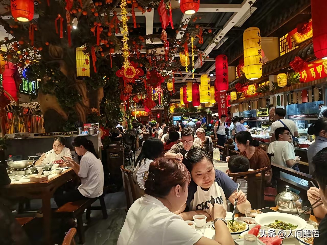 餐饮行业怎么样确定营业额-餐饮店,规模档次这么定,少走80%的弯路。新手餐饮老板必看!