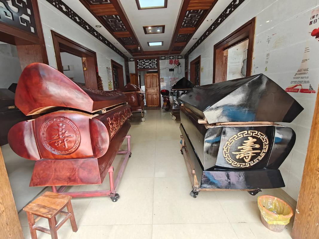 梦见棺材坟墓悬棺解梦_悬棺产生的历史真相_梦见父母买棺材是什么征兆