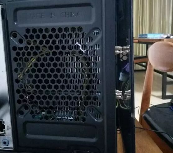 笔记本电脑换主板后果_主板接口设计问题_选购电子产品注意事项