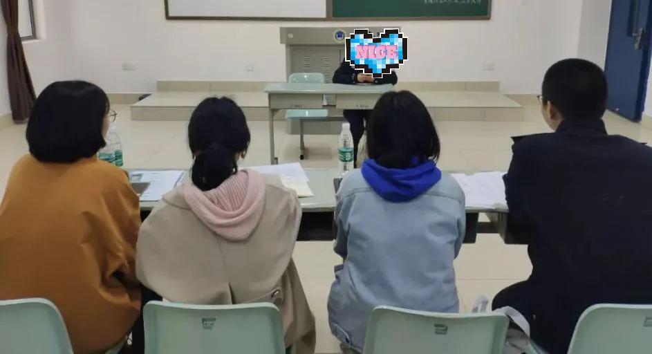 公务员面试低分红线_国考面试一般能拿多少分_面试班不值得报的原因