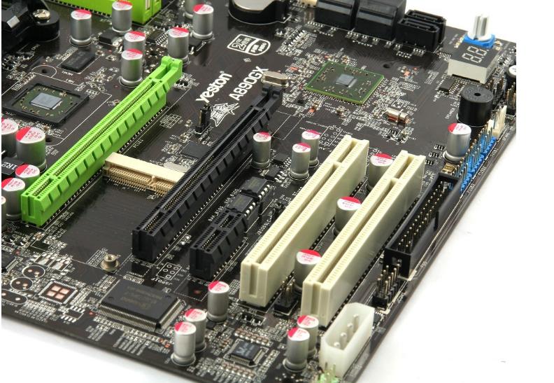 主板组成_电脑主机内部有哪些配件_主板核心器件