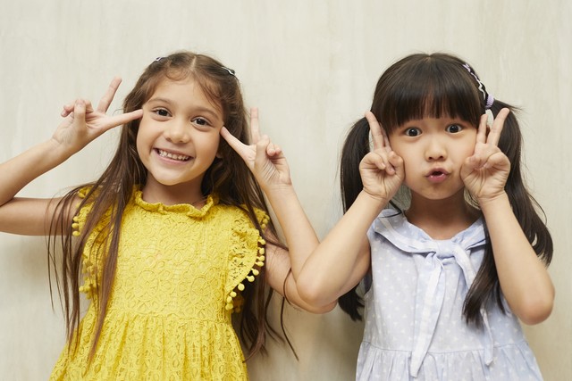 怎么让孩子有自信_保护孩子的第一次尝试_少用比较多给具体肯定