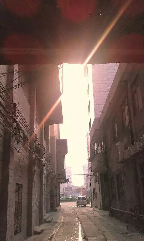 我感觉人活着没有意义_人生没有意义 恐慌 寻求帮助