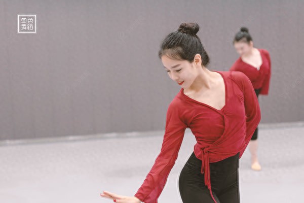 北舞教师资格证有用吗-北舞中国舞考级年龄规定是什么？年龄划分