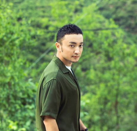 尼格买提 主持经验 积累成长_尼格买提个人资料图片