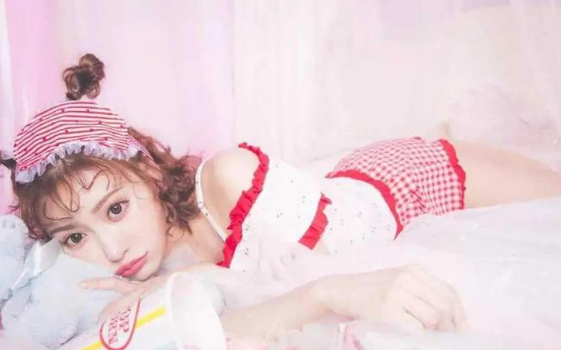 欠债还钱动漫_欠房租用身体还视频_欠的房租要用身体来还债 漫画