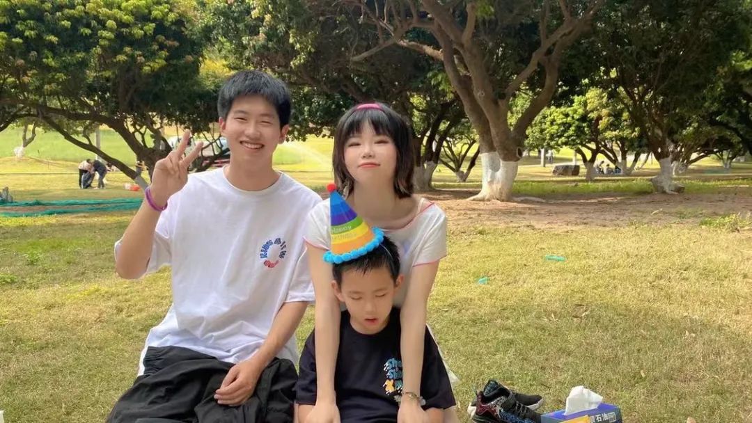 姐姐来我房间说想要_姐姐房间里声音_姐姐叫我想要叫来房间