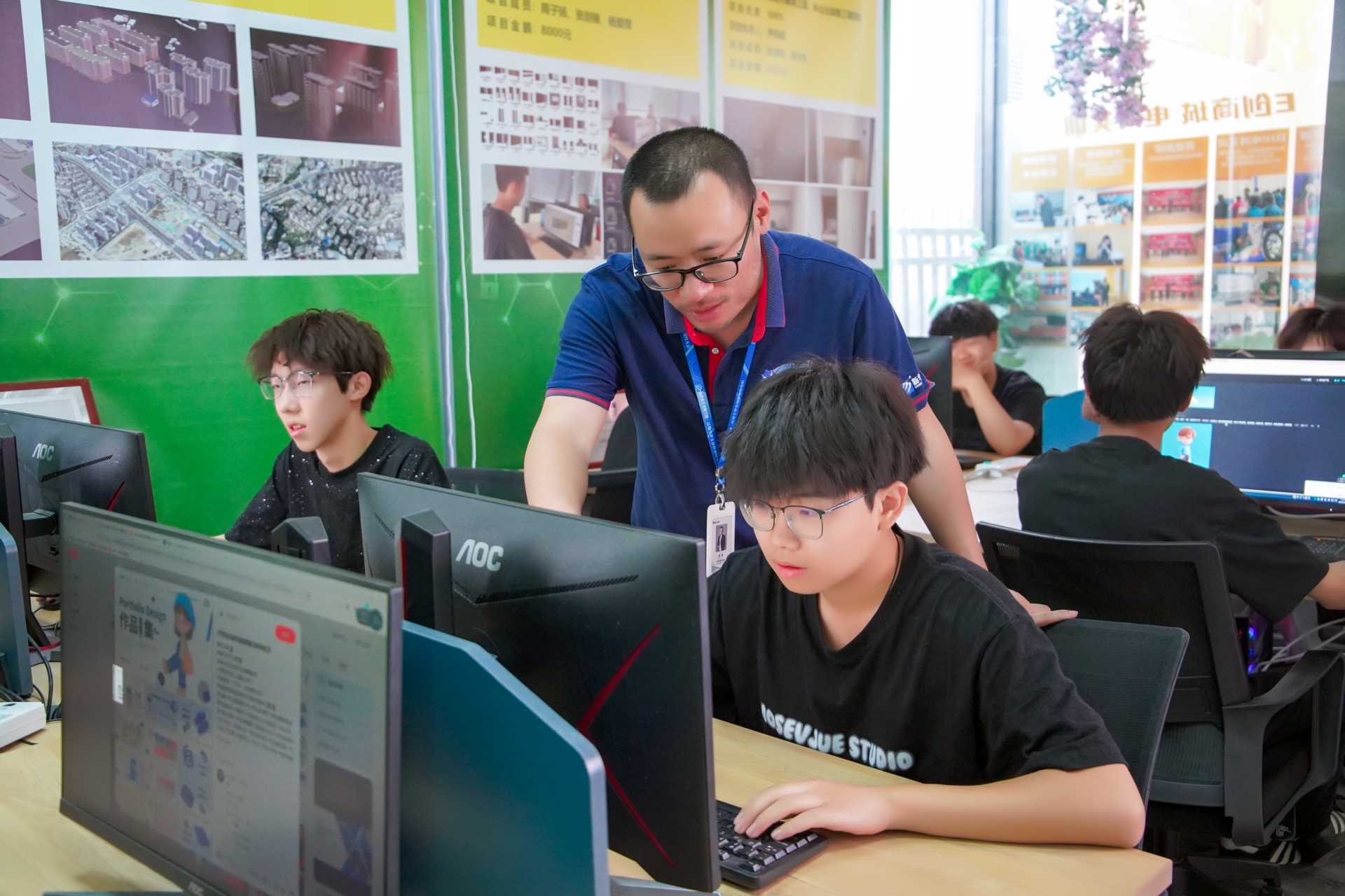 网页设计学校好不好_视觉传达设计培训学校哪家比较好_电商美工设计培训学校哪家靠谱