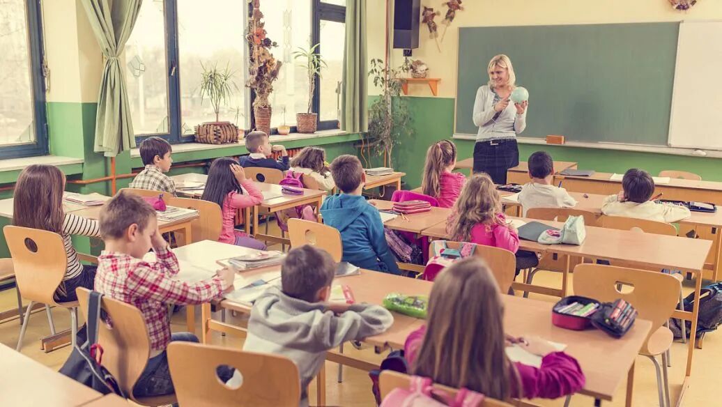 教育培训行业竞争格局_教育市场发展阶段_英语培训机构竞争分析