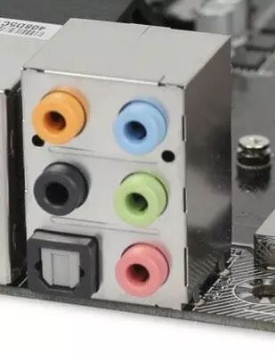 电脑主板可以用多少年_主板性能衡量标准_电脑主板元件详解