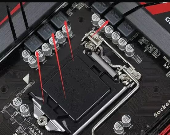 主板性能衡量标准_电脑主板可以用多少年_电脑主板元件详解