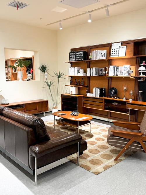 北京应该去哪买家具-北京家具市场“血拼”记：从“家徒四壁”到“家徒四柜”的奇幻漂流