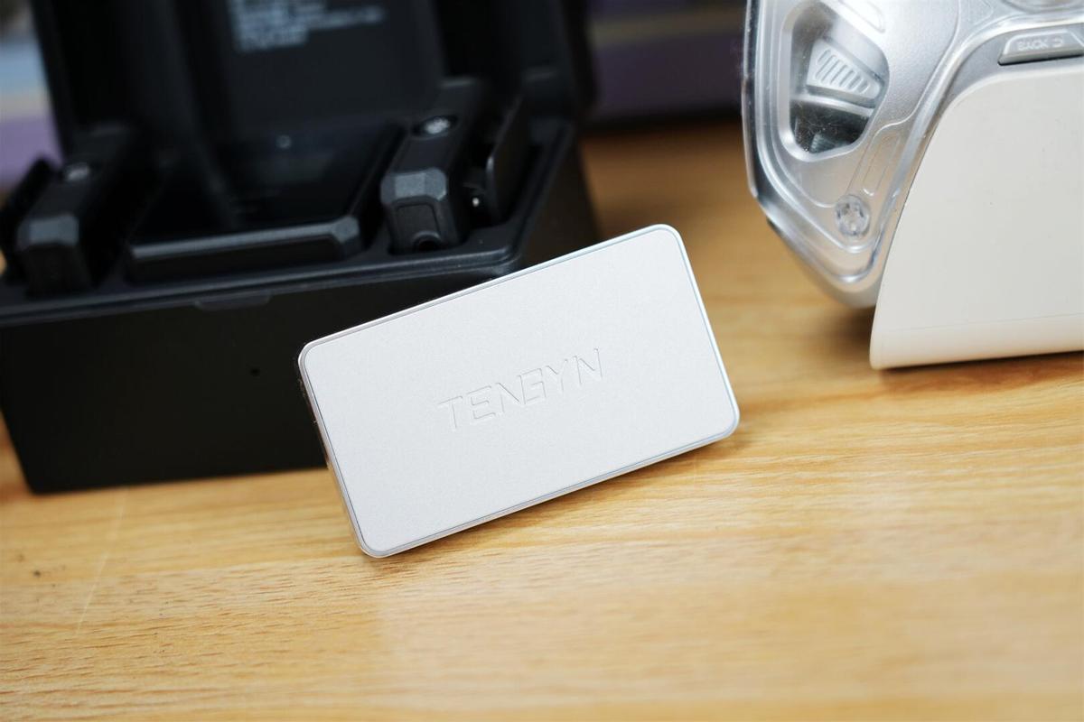 存储设备颜值革命_移动硬盘价格一般多少_生活美学融合存储