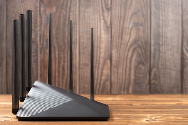 电脑WiFi满格上不了网_电脑有网但浏览器打不开网页_重启路由器解决网络问题