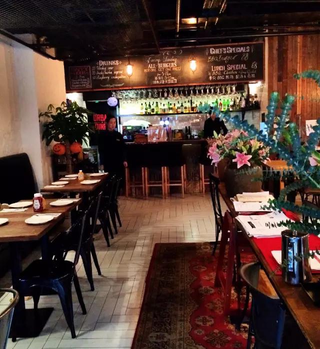 服务员怎样做好今后的服务工作_服务生工作心得_服务生如何成为一名好的服务员