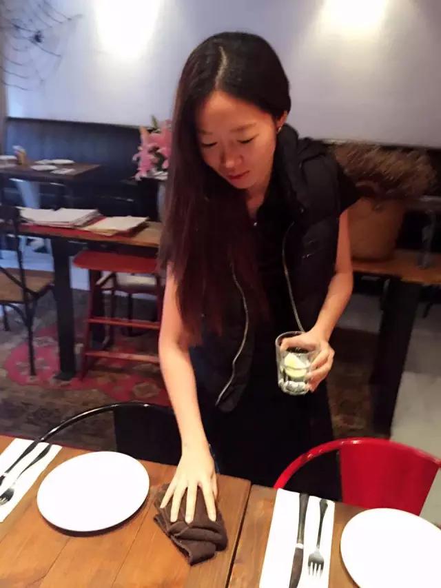 服务员怎样做好今后的服务工作_服务生如何成为一名好的服务员_服务生工作心得
