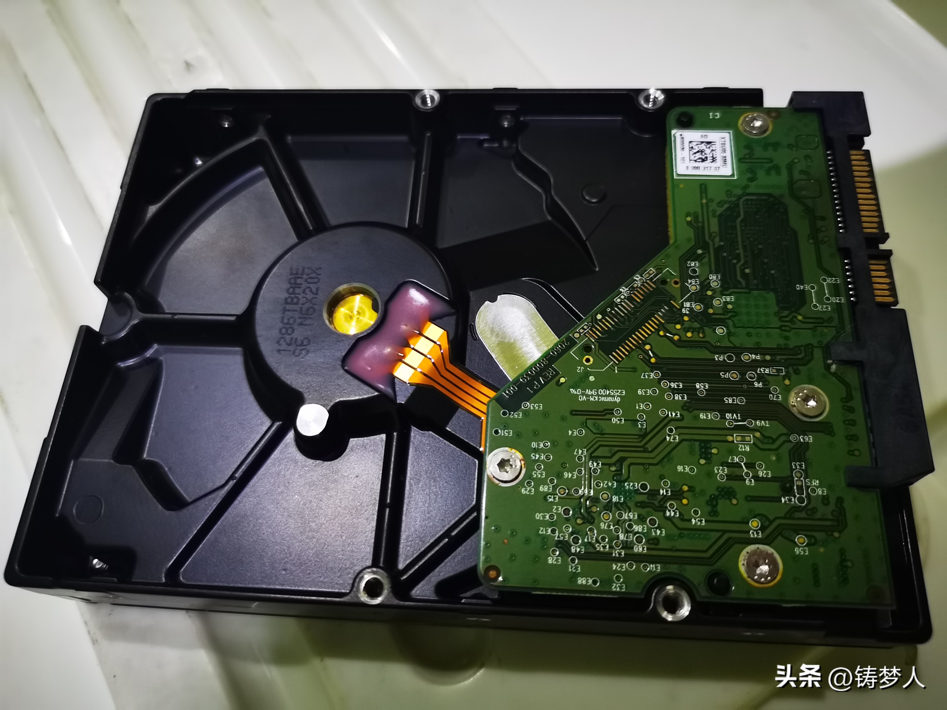 机械硬盘需要买线吗_固态硬盘与机械硬盘协同工作_双硬盘方案