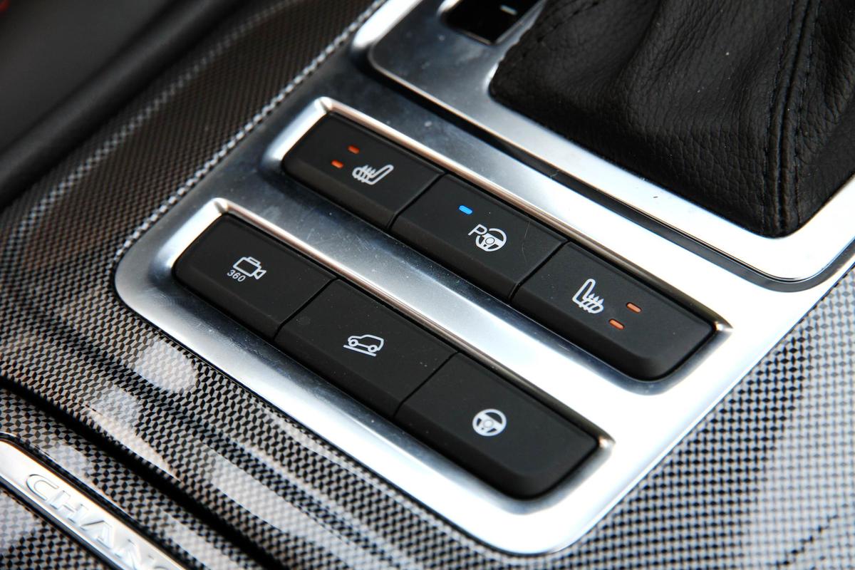 长安CS55乘坐舒适_长安cs35隐藏功能介绍_长安CS55智能互联