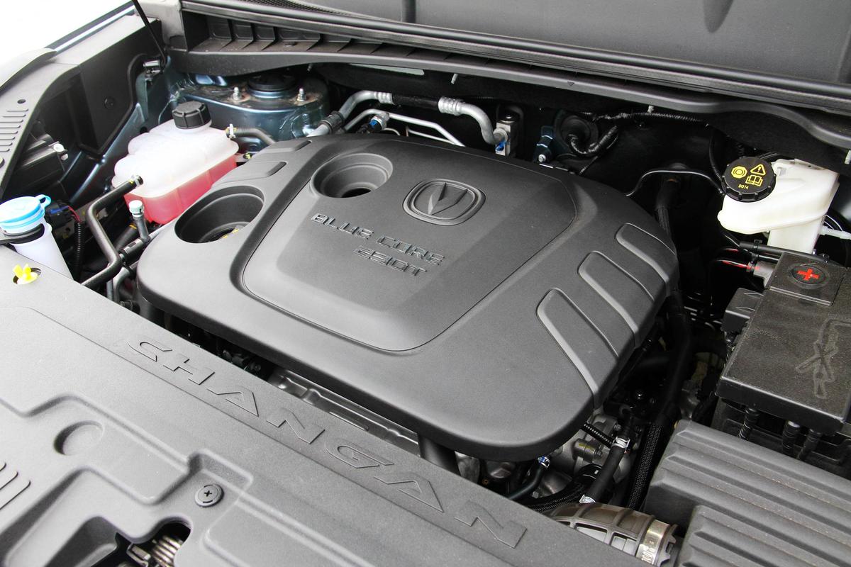 长安cs35隐藏功能介绍_长安CS55乘坐舒适_长安CS55智能互联