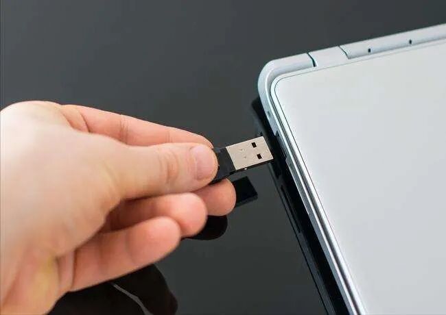 U盘驱动程序修复教程_一种恢复u盘打不开的方法_U盘无法识别解决方法