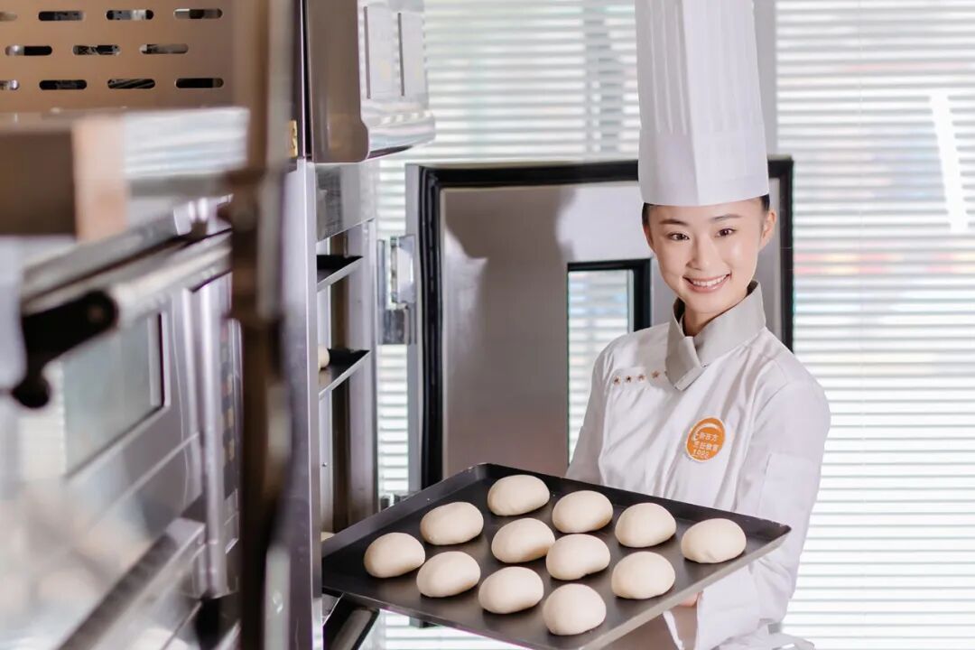 长沙学烘焙学校哪个好_山西新东方烹饪学校_西点烘焙培训学校