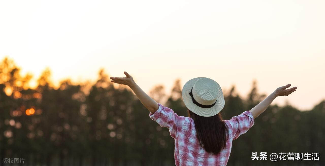 年轻人网贷欠债父母帮忙还_父母如何帮助负债子女_母亲欠钱会影响儿子吗