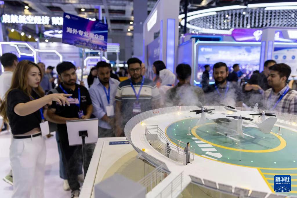 如何做好网络意识形态工作_习近平总书记关于网络强国的重要思想_网络强国建设路径