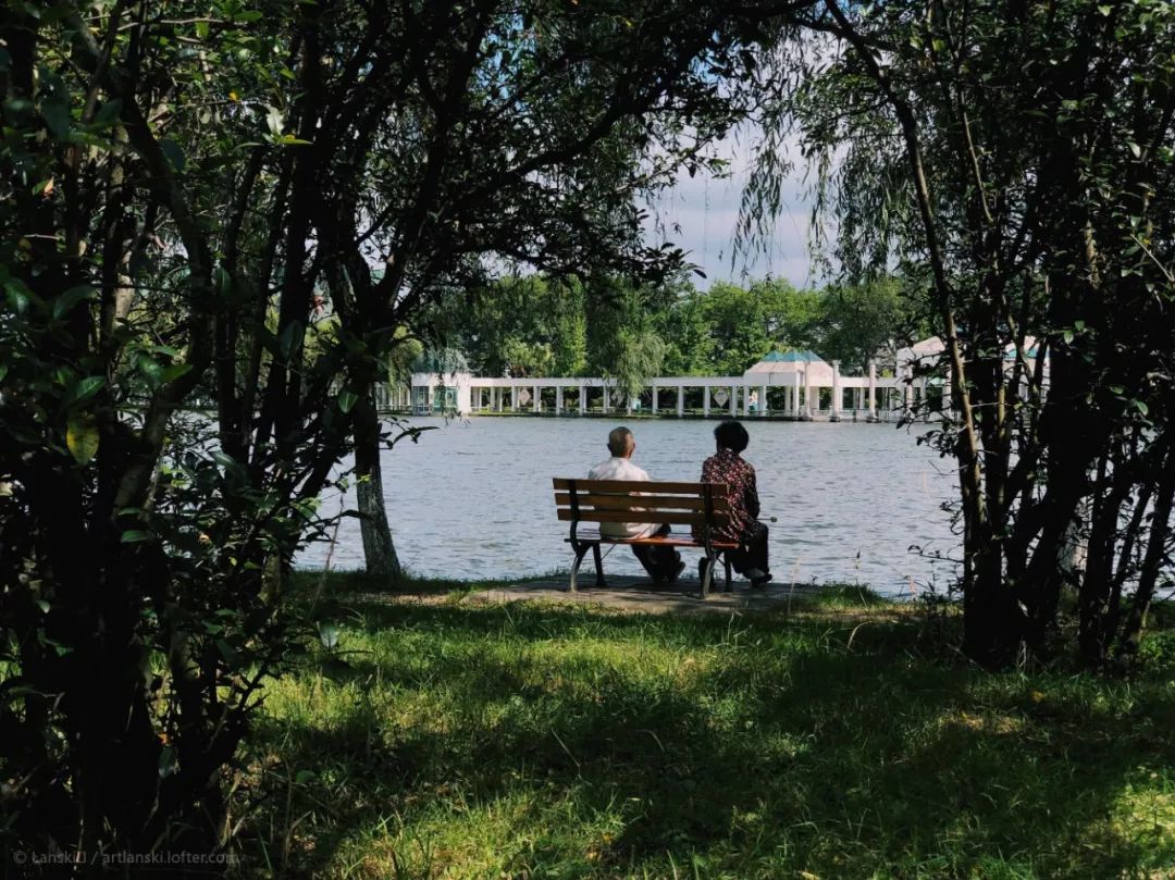 父母是我们最亲近的人_对待父母的最好的态度_包容父母的人足以包容天下